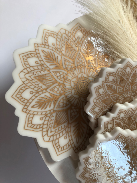 Zestaw podkładek WHITE MANDALA 4+1